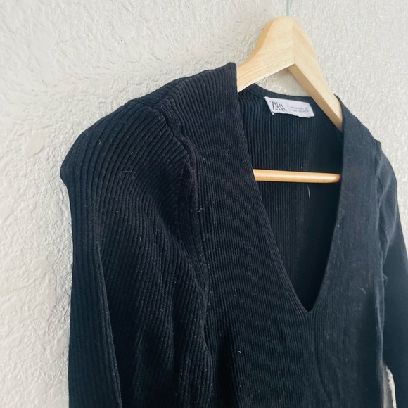 Zara Black V-Neck Ribbed Fitted Midi Dress - Picture 6 of 8